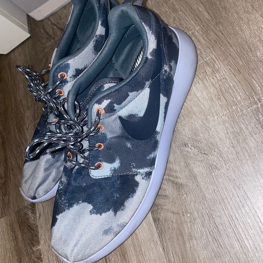 Nike blue camouflage sneaker
